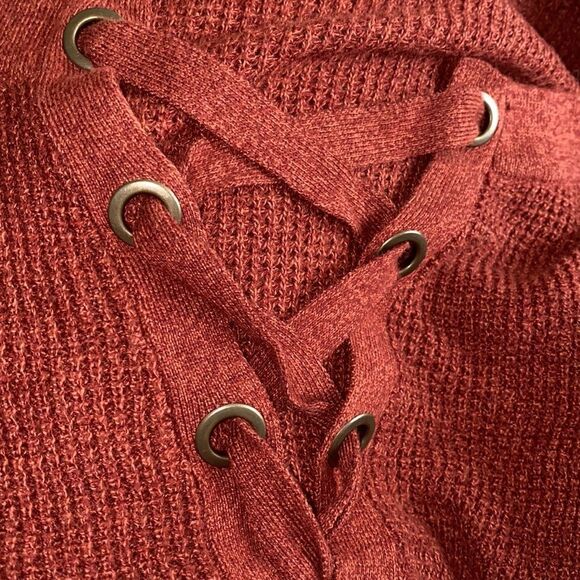 ✨ AMERICAN EAGLE Jegging Fit Rust Sweater✨ - Picture 5 of 6